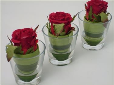 Capete de Trandafiri artificiali rosii in vas de sticla H10 cm HO