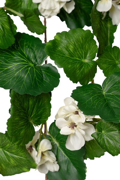 Muscata artificiala curgatoare 170cm cu 130 frunze verde si 33 flori albe