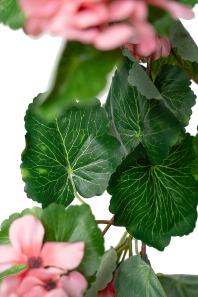 Muscata artificiala curgatoare 170cm cu 130 frunze verde si 33 flori roz
